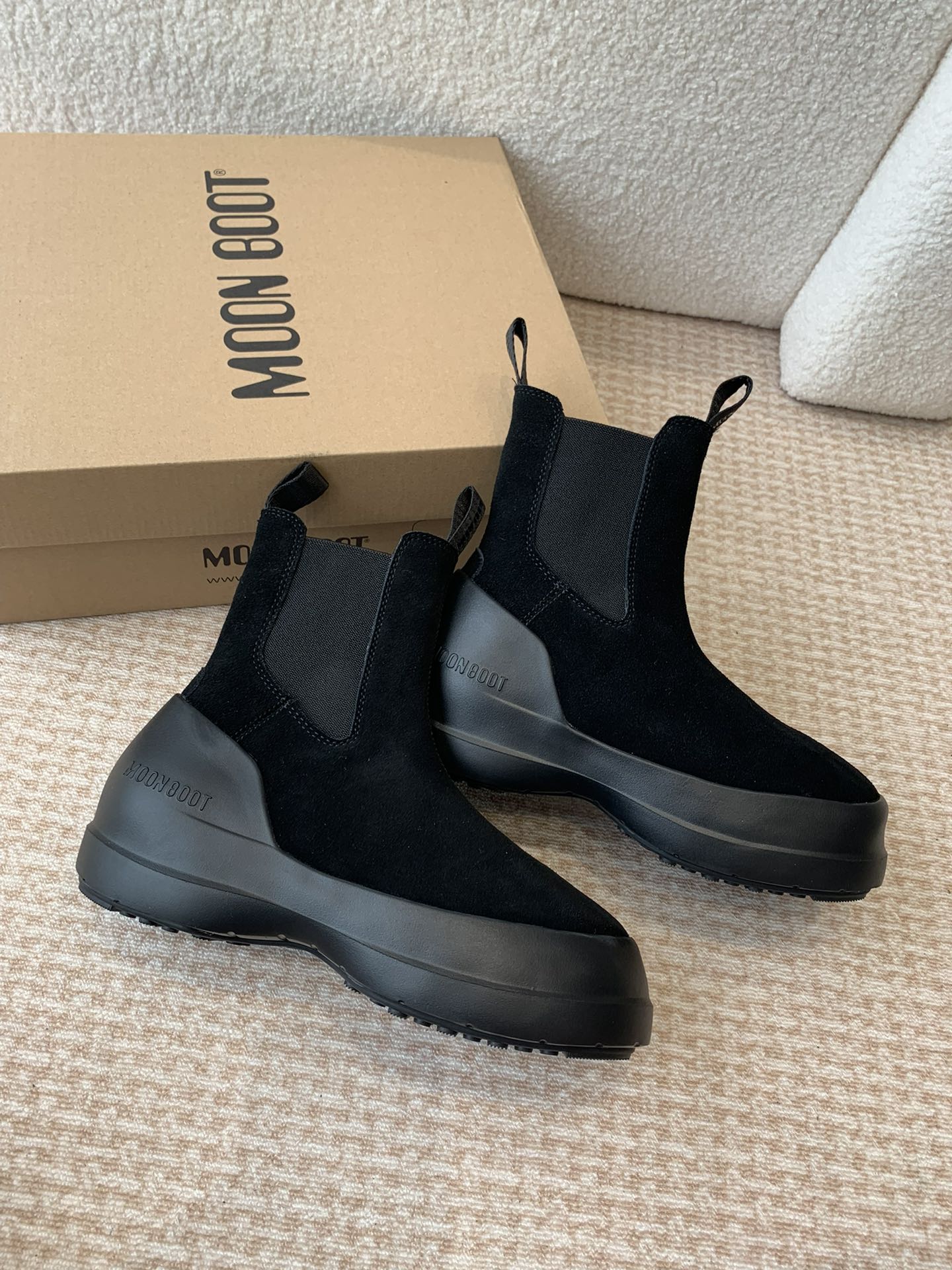 Moon Boot Luna Suede Ankle Chelsea Boots Women Snow Boot