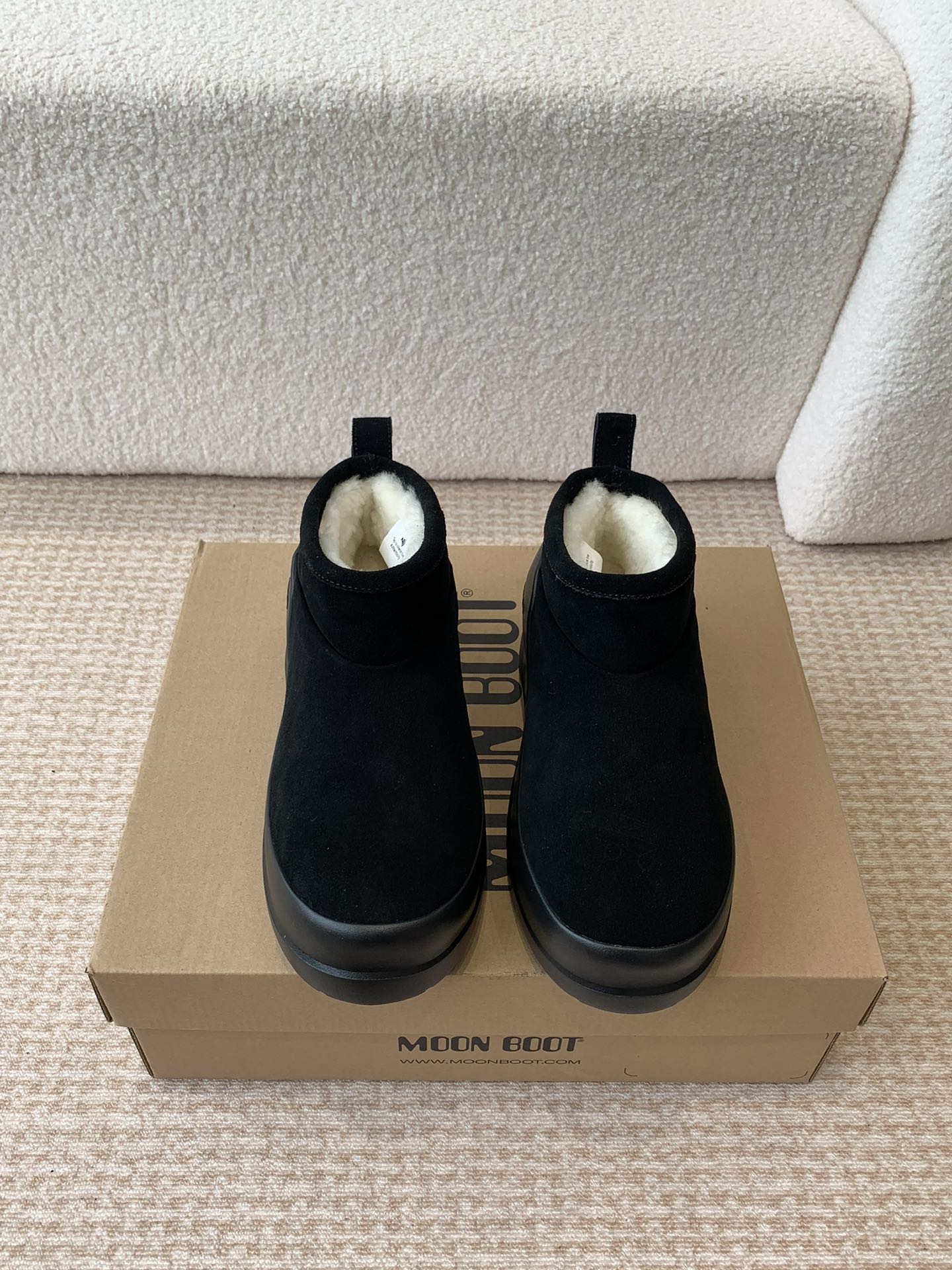 MOON BOOT Luna Low Boots Ankle-high suede boots Water-repellent Women Snow Boot