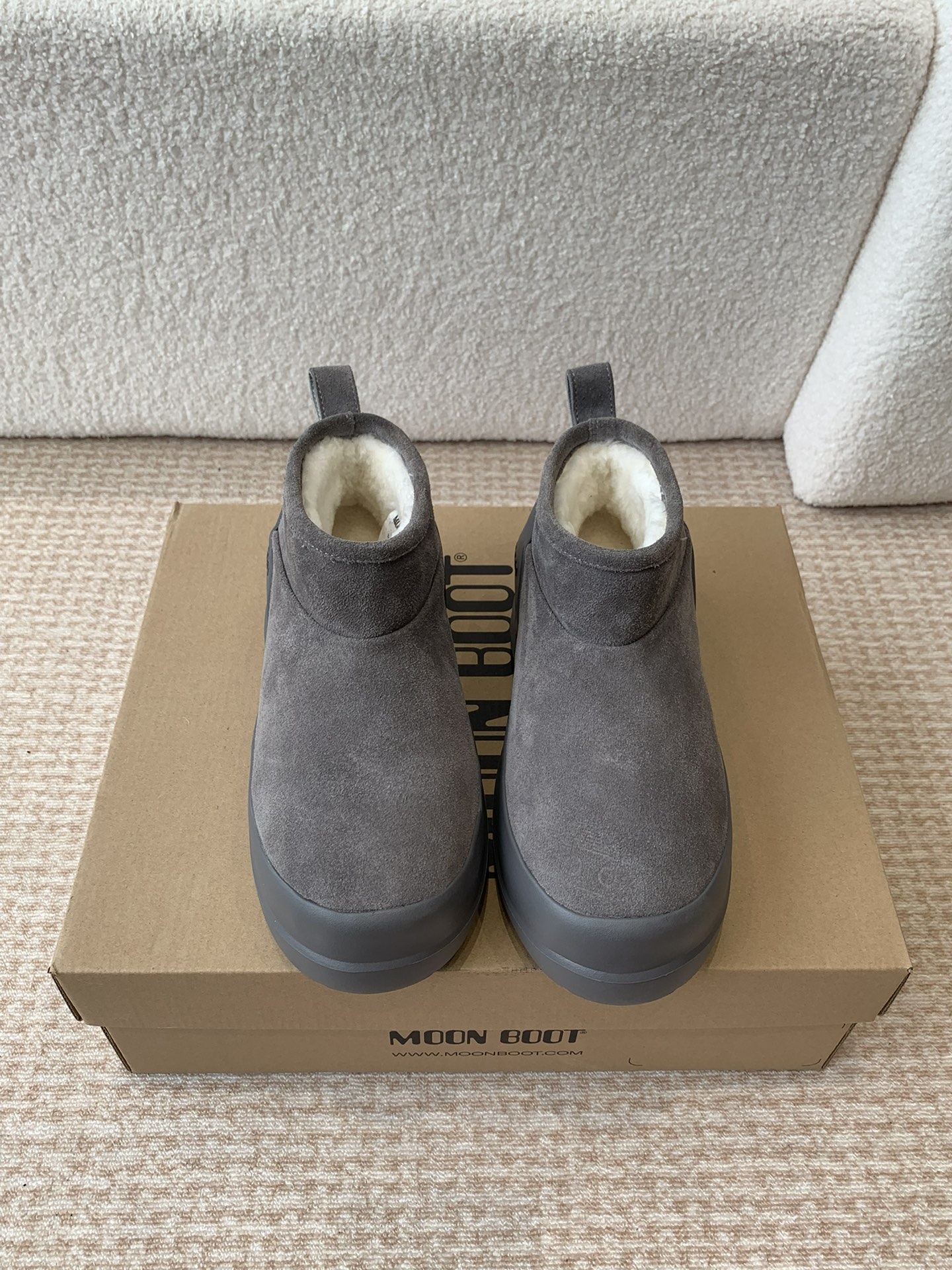 MOON BOOT Luna Low Boots Ankle-high suede boots Water-repellent Women Snow Boot