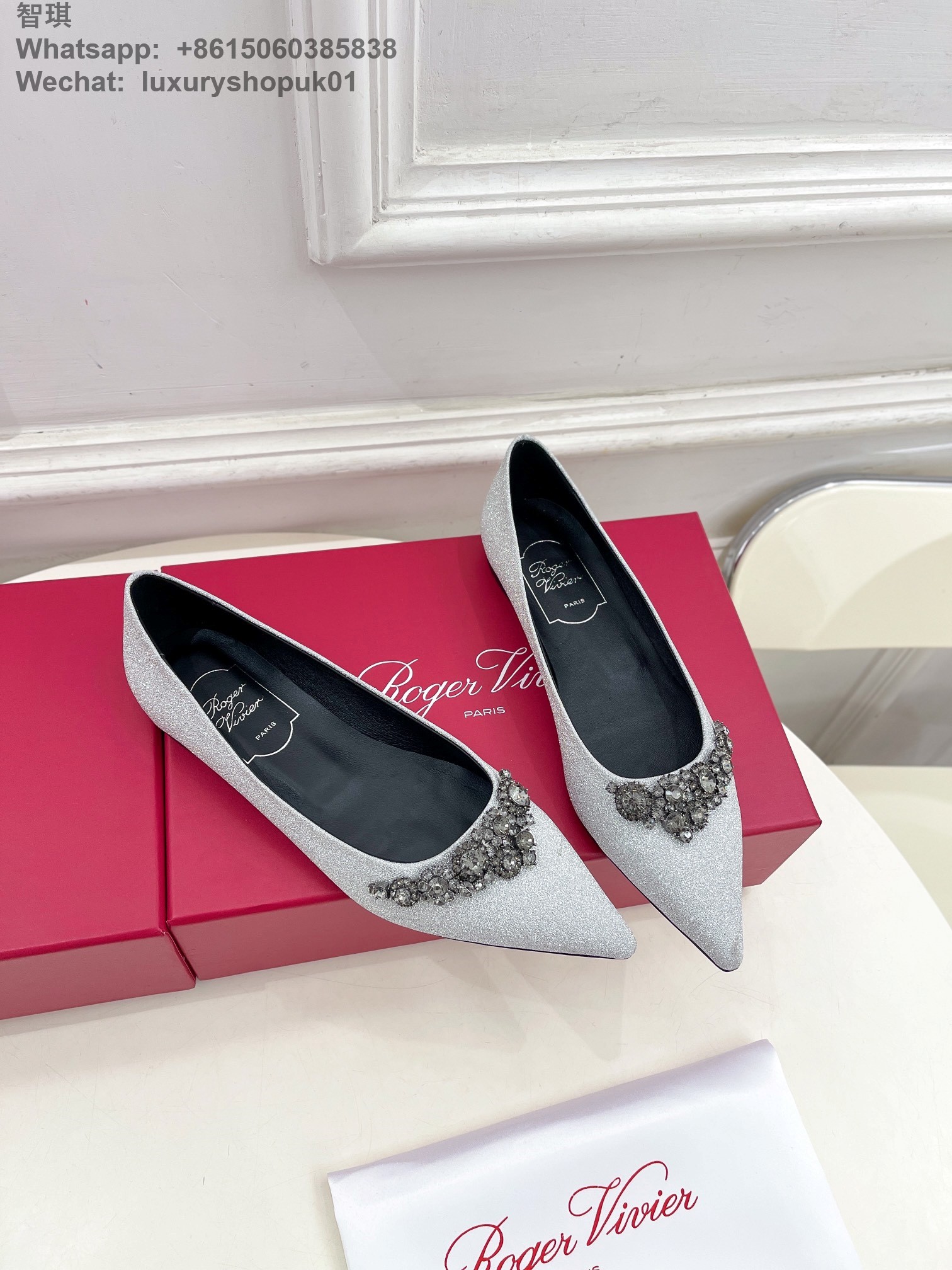 Women Roger Vivier Efflorescence crystal buckle satin silk Shoes Ballet Flats