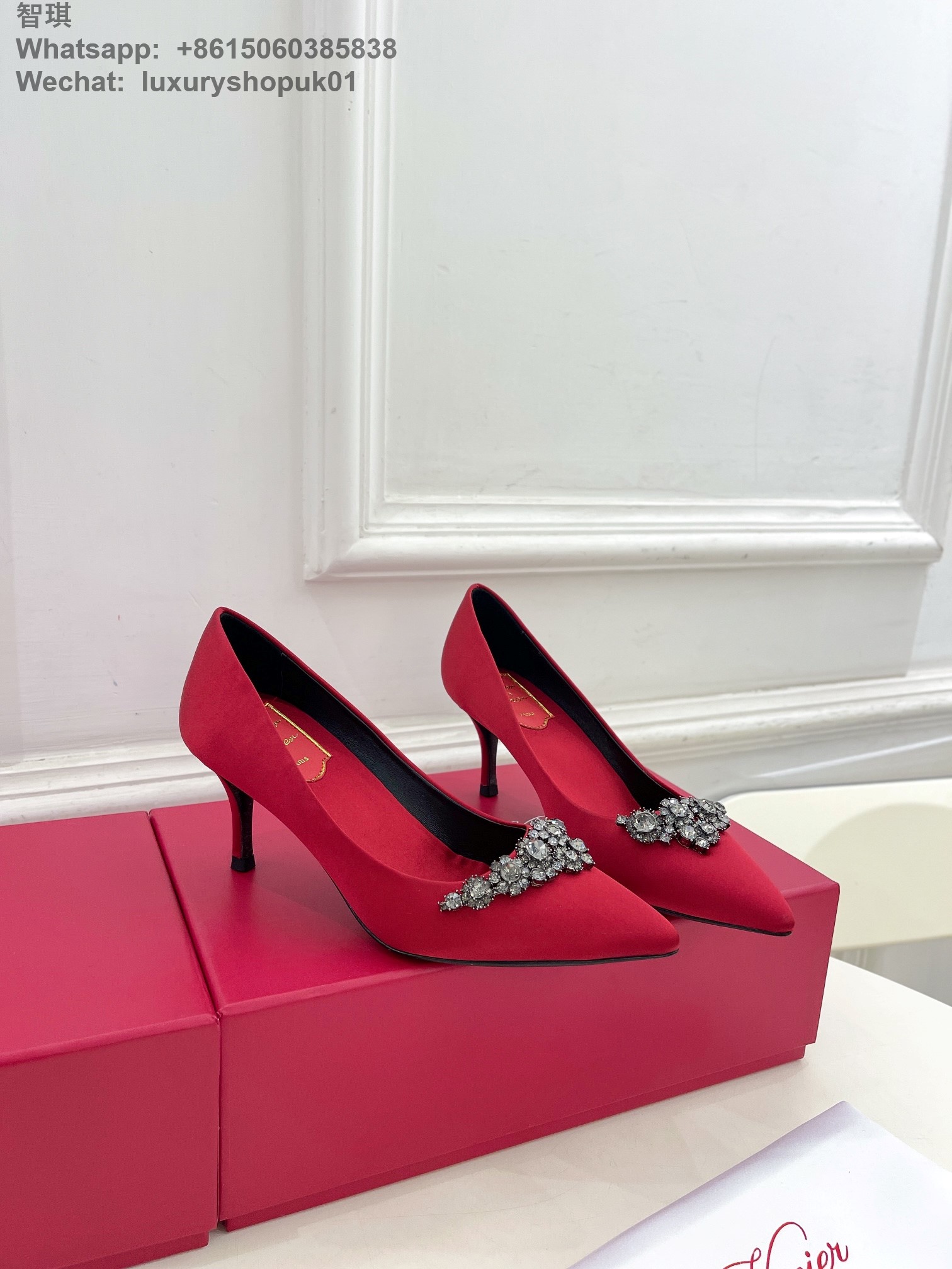 Women Roger Vivier Efflorescence Pumps crystal buckle Satin Silk high heel Shoes 6.5cm red