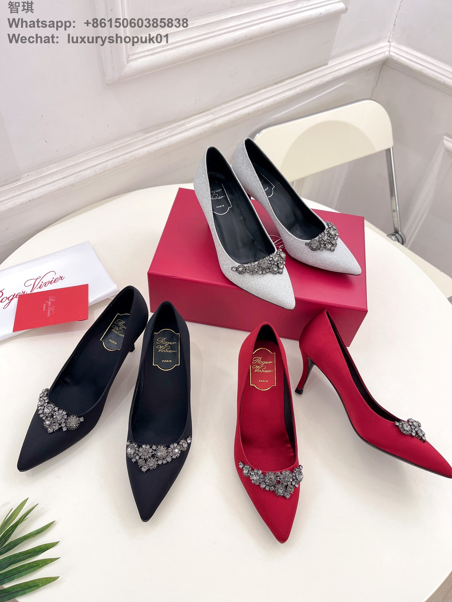 Women Roger Vivier Efflorescence crystal buckle satin silk Shoes Ballet Flats