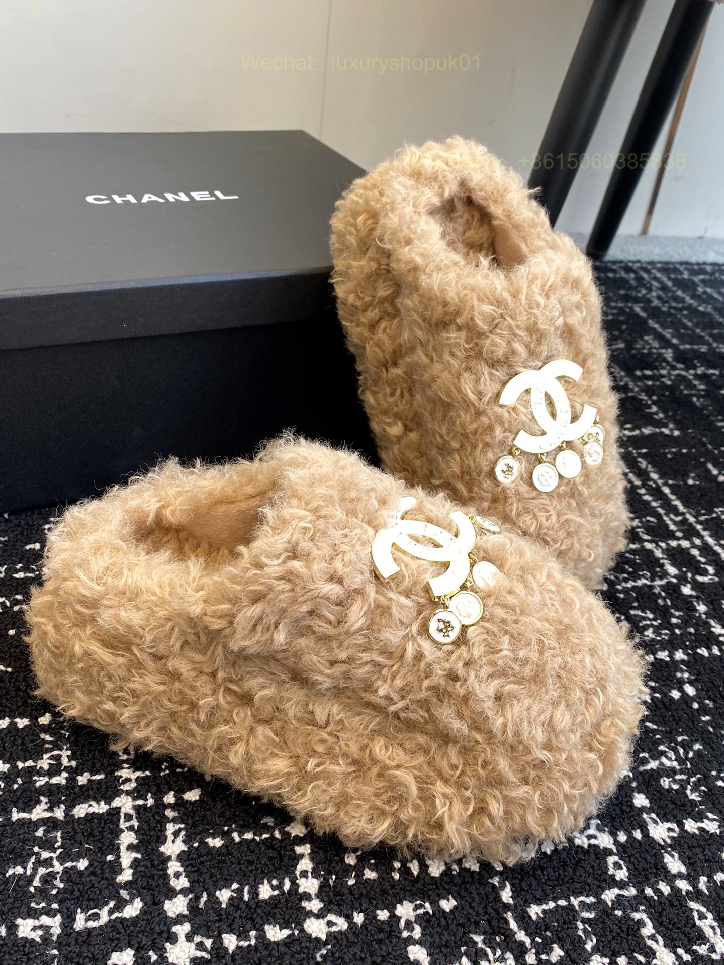Chanel Slipper Sandal Slide Mule Fur Shearling CC Logo Women Shoes