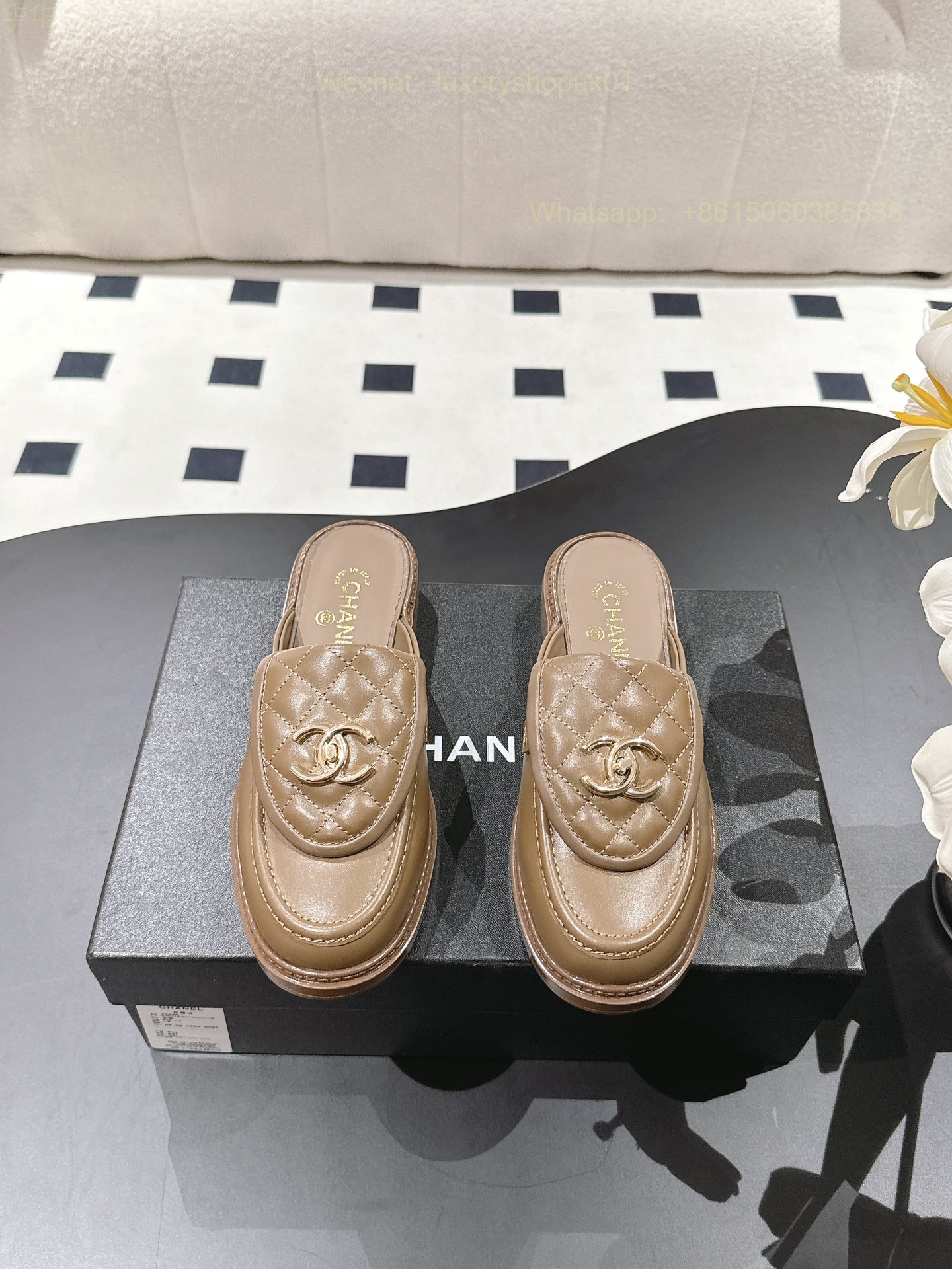 Chanel Leather Slipper flat Slide CC Logo Women Shoes