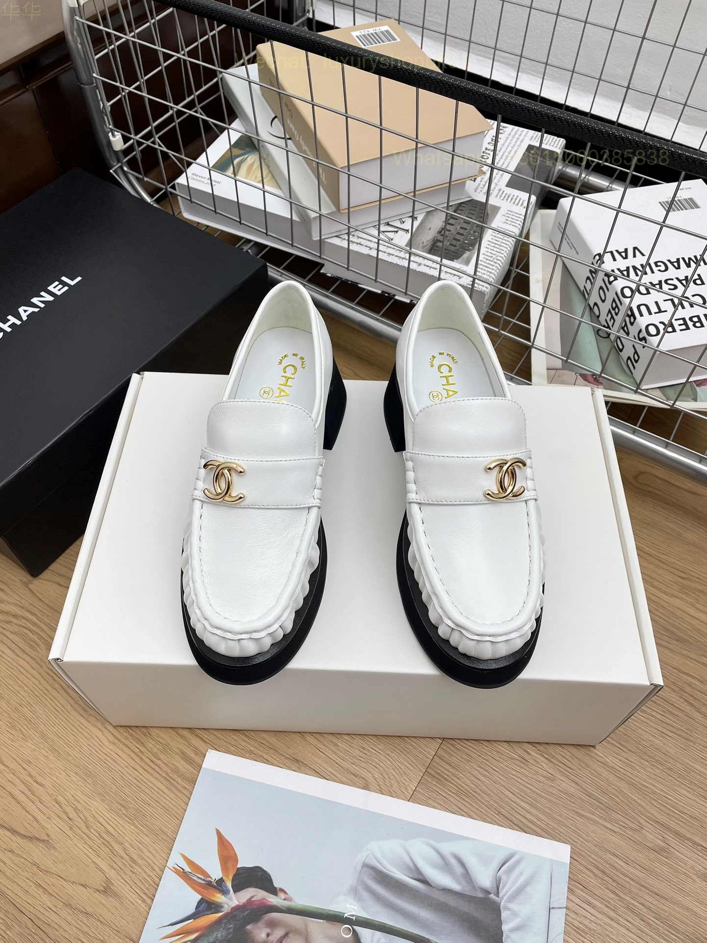 Chanel Leather Loafer flat CC Logo Women Shoes