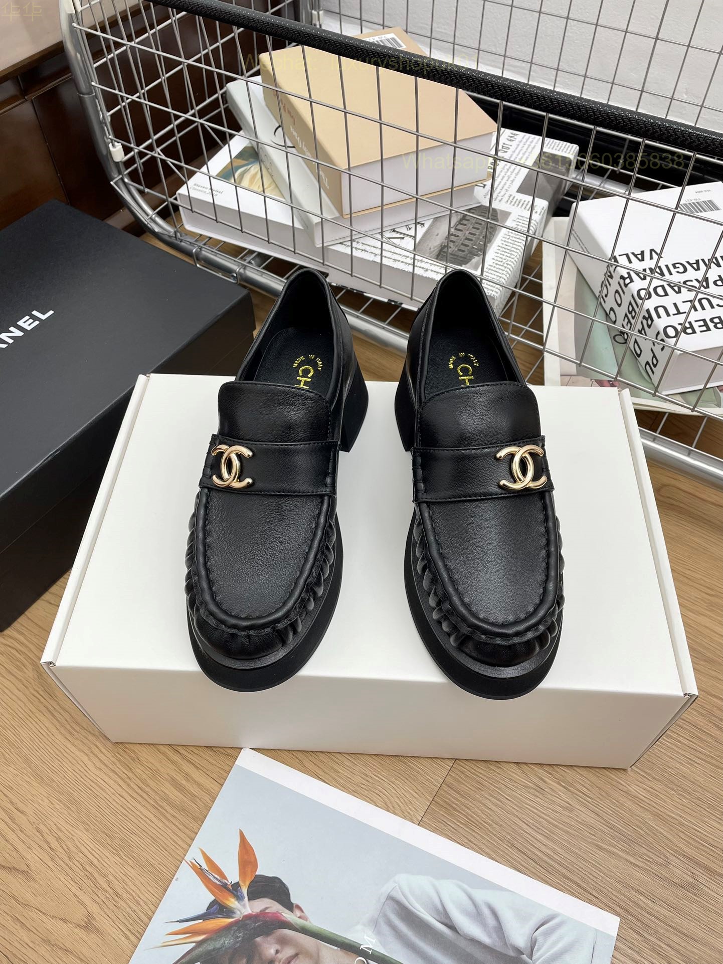 Chanel Leather Loafer flat CC Logo Women Shoes