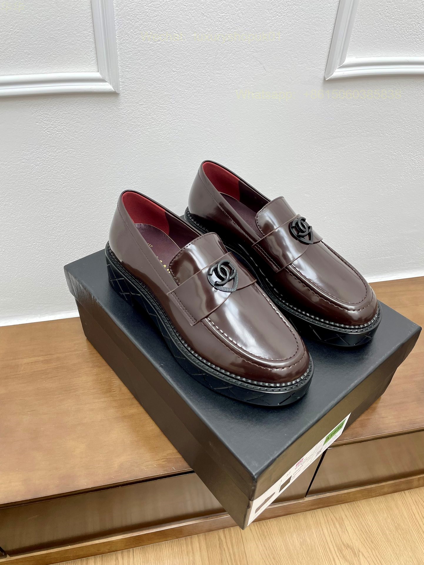 Chanel Leather Loafer flat CC Logo Women Shoes