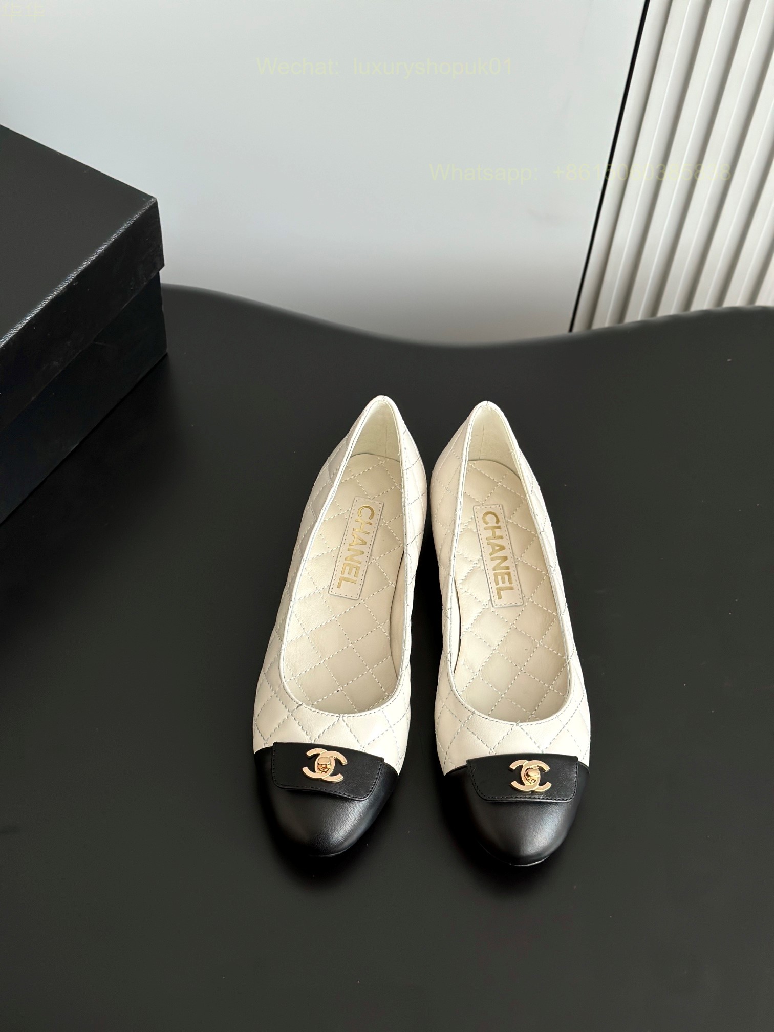 Chanel Leather cap toe Ballet flat CC Logo Women Shoes