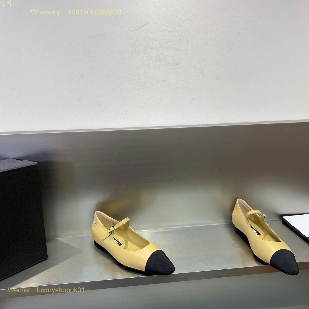 Chanel cap toe strap Leather Ballet flats CC Logo Women Shoes