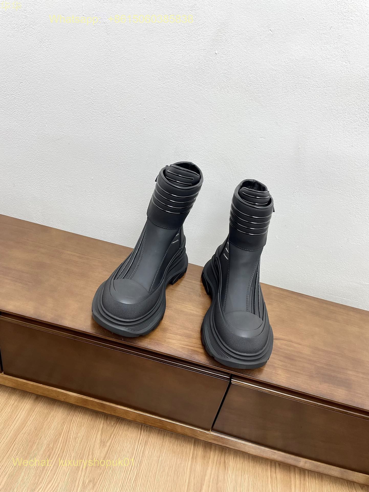 Alexander McQueen Tread Slick High-Top Sneakers Mens Women Sports Shoes