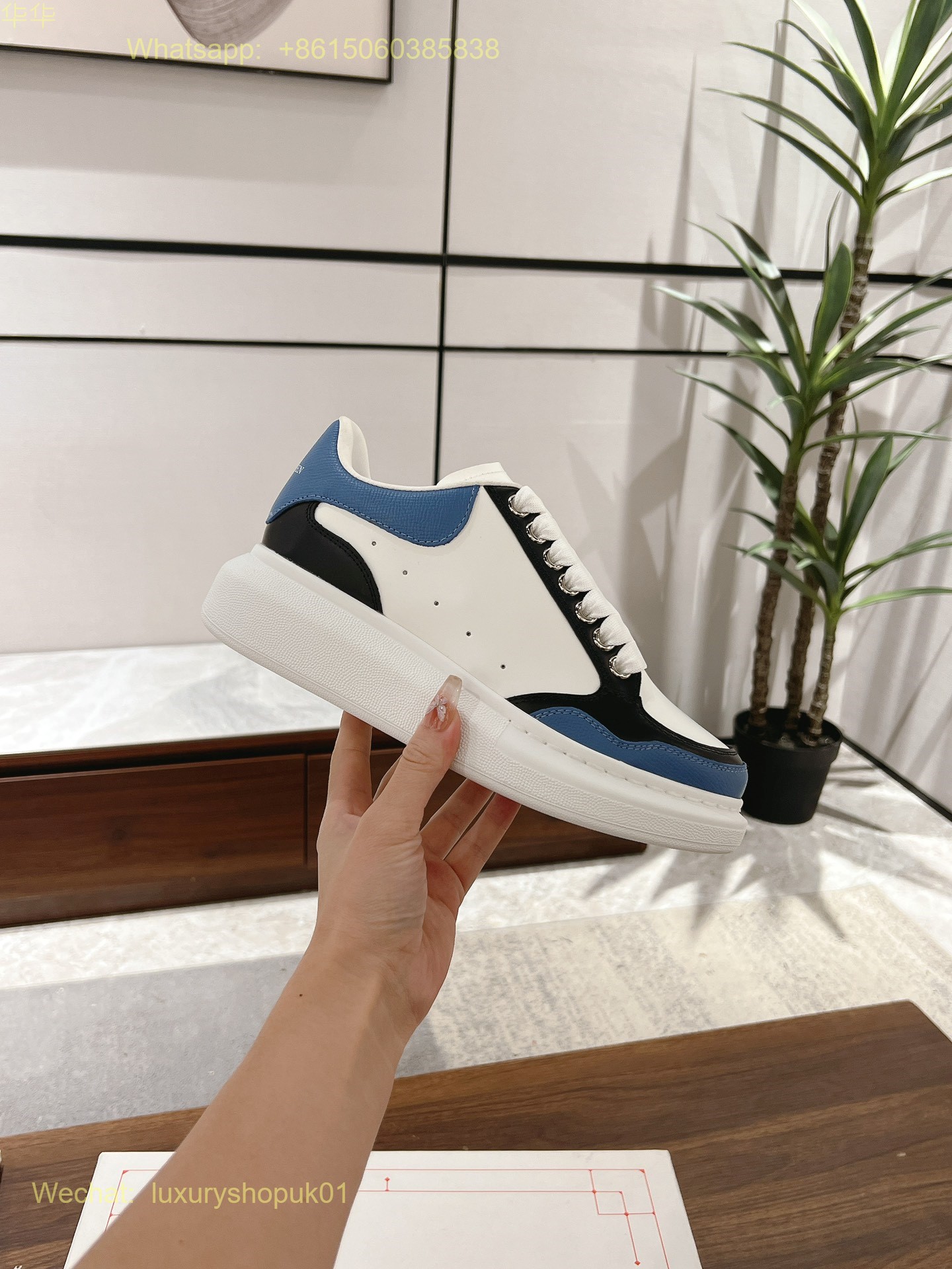 Alexander McQueen Oversized Lace-Up Low-Top Sneakers Mens Women Sports Shoes