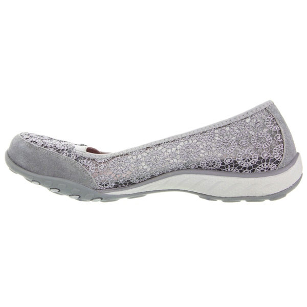 Skechers Women Relaxed Fit: Breathe Easy - Pretty Factor Gray