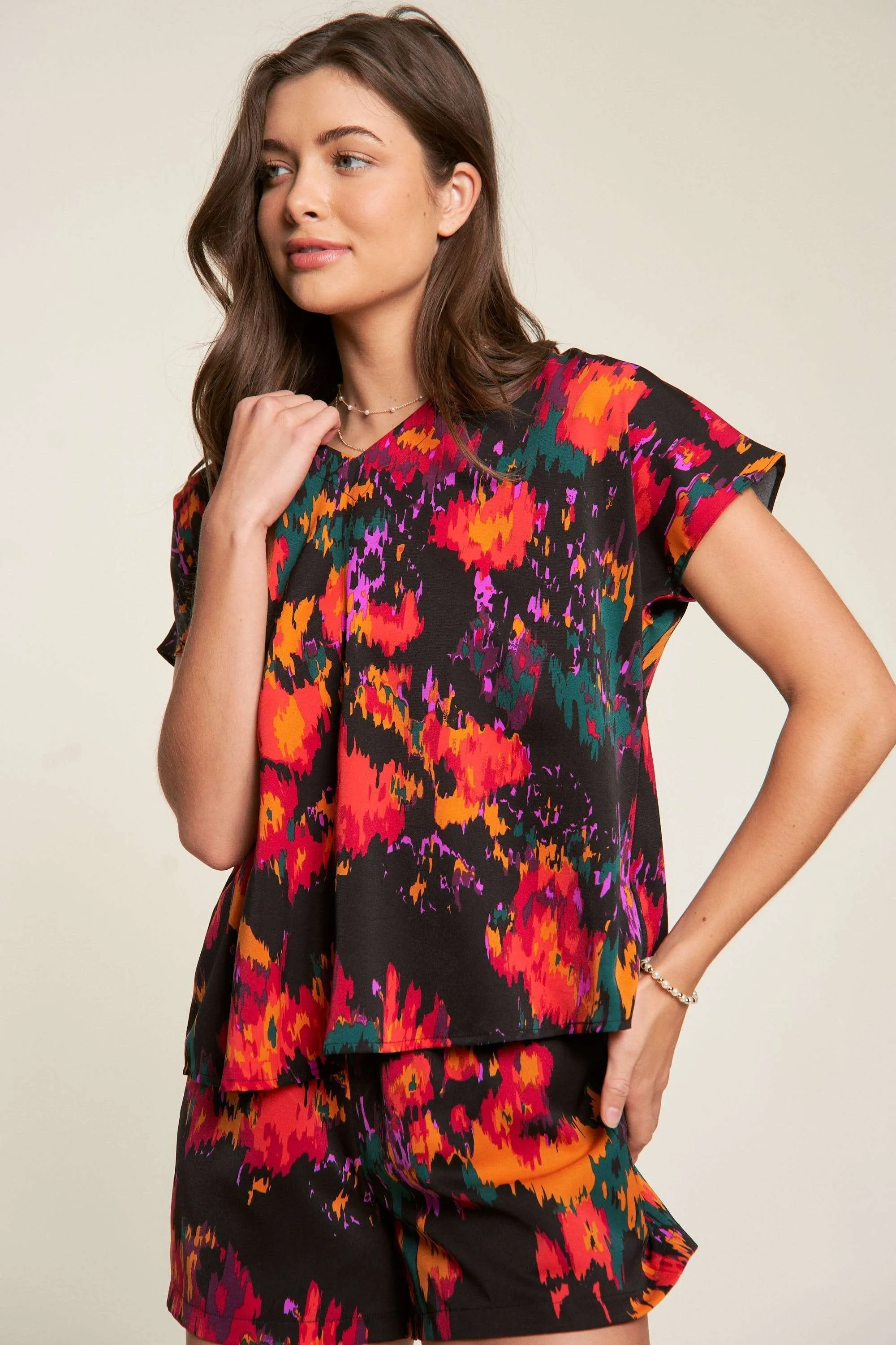 Davi & Dani Printed V Neck Short Sleeve Top and Shorts Set