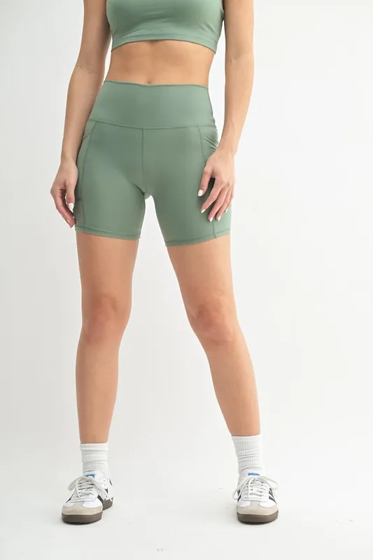MONO B Venice Cloud Light Sculpt Biker Shorts