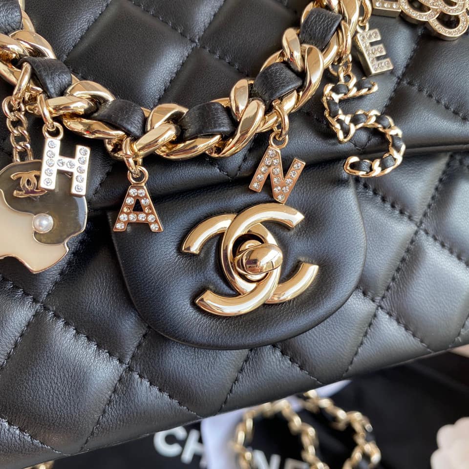 Chanel vintage mini square bag 17cm