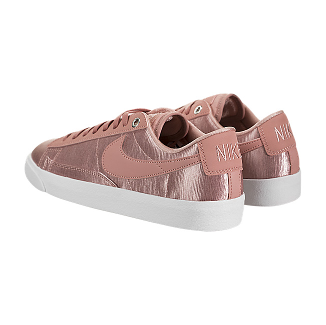 Nike Women Blazer Low SE - Rust Pink / White