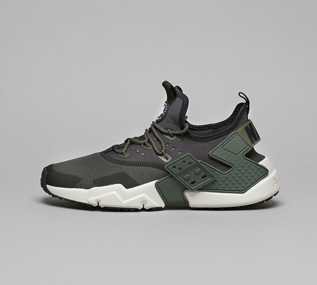 Nike Air Huarache Drift Trainer | Sequoia / Bone