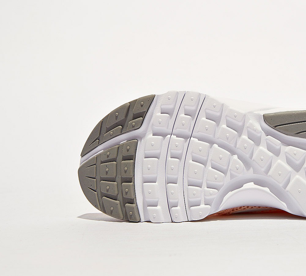 Nike Infant Presto Fly Trainer | Crimson Tint / White