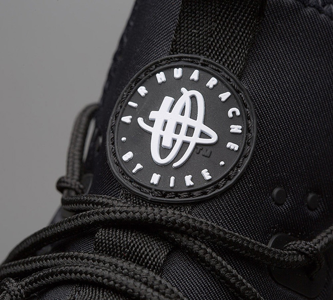 Nike Air Huarache Drift Trainer | Black / Black