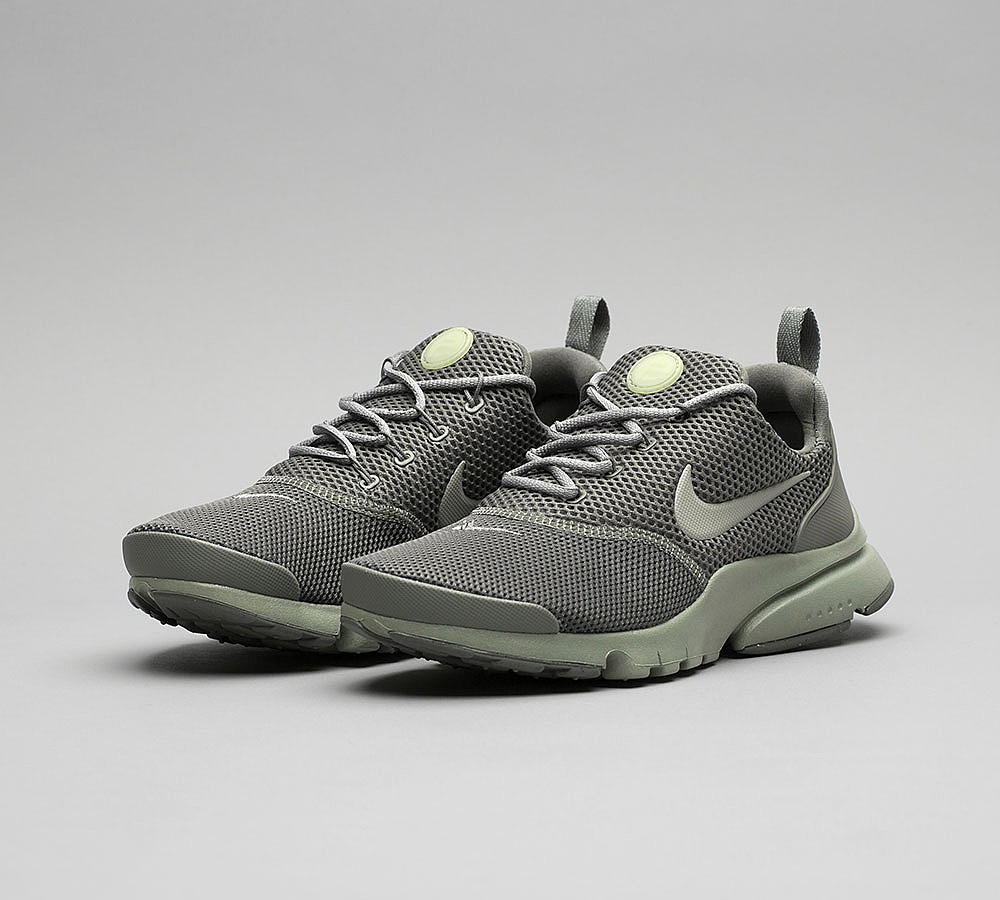 Nike Junior Presto Fly Trainer | River Rock / Dark Stucco