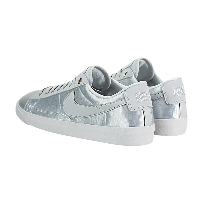 Nike Women Blazer Low SE - Pure Platinum / White