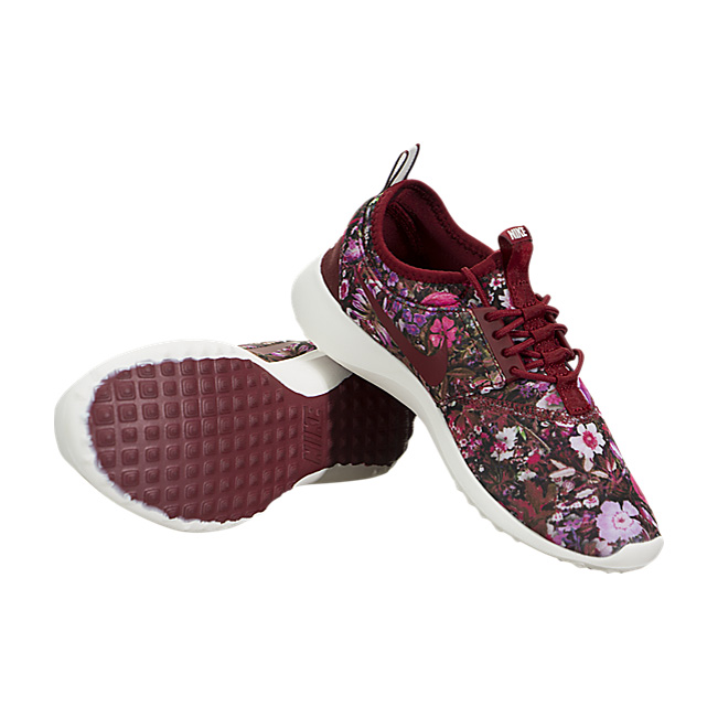 Nike Women Juvenate SE - Team Red / Team Red-Sail