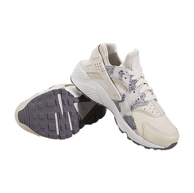 Nike Women Air Huarache Run Premium - Phantom / Summit White-Phantom