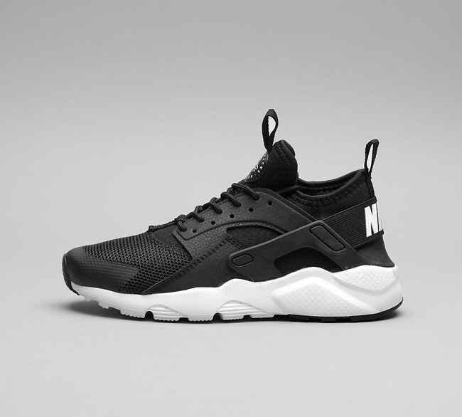 Nike Junior Air Huarache Run Ultra Trainer | Black / White