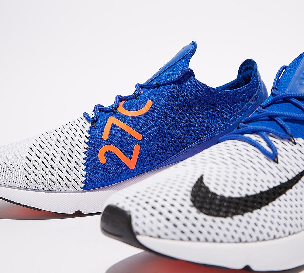 Nike Air Max 270 Flyknit Trainer - White / Racer Blue