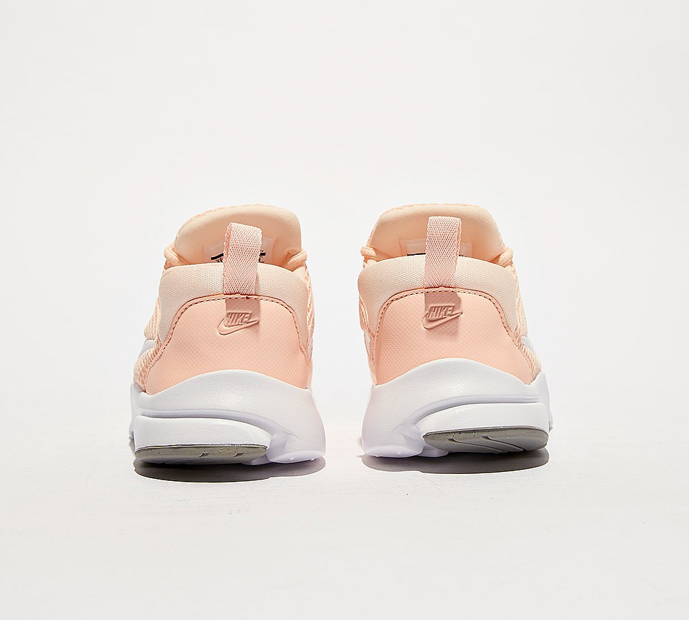 Nike Infant Presto Fly Trainer | Crimson Tint / White