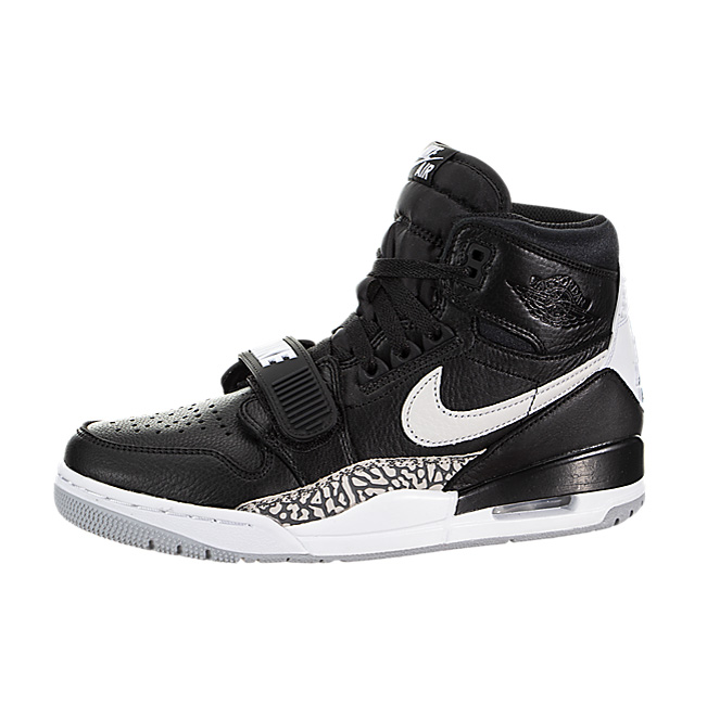 Air Jordan Legacy 312 - Black / White