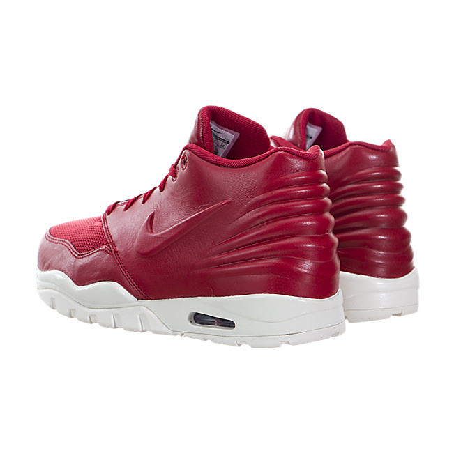 Nike Air Entertrainer - Gym Red / Sail-Gym Red