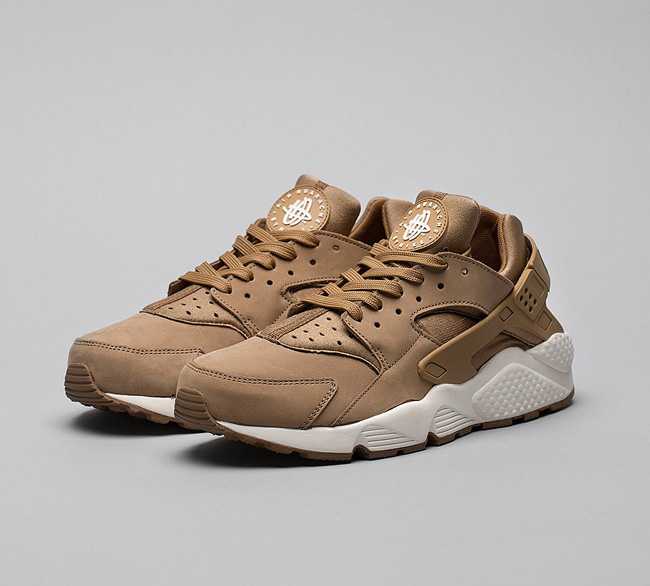 Nike Air Huarache Trainer | Flax / Sail / Gum