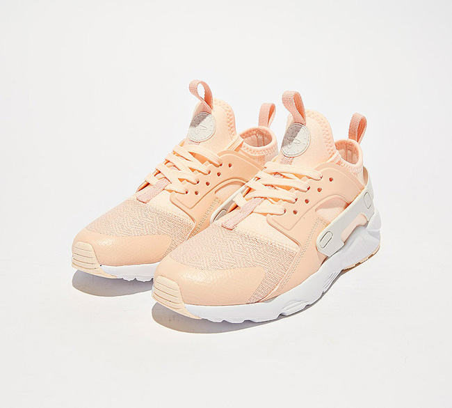 Nike Infant Huarache Run Ultra Trainer | Crimson Tint / Sail / Royal