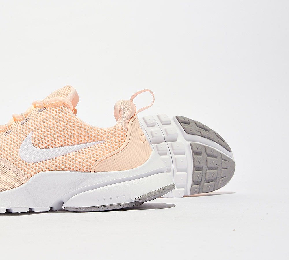 Nike Junior Presto Fly Trainer | Crimson Tint / White