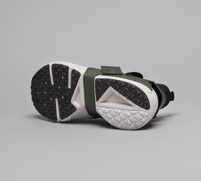 Nike Air Huarache Drift Trainer | Sequoia / Bone