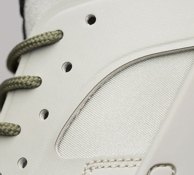 Nike Air Huarache Run Ultra Trainer | Pale Grey / Khaki / White