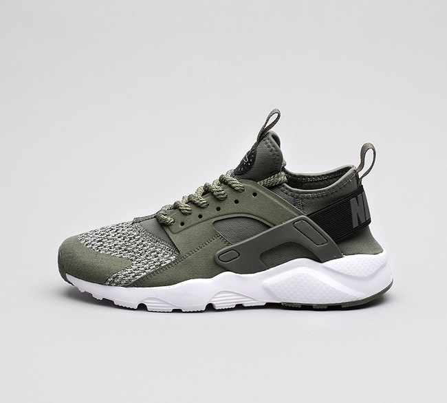 Nike Junior Air Huarache Run Ultra SE Trainer | River Rock / Black