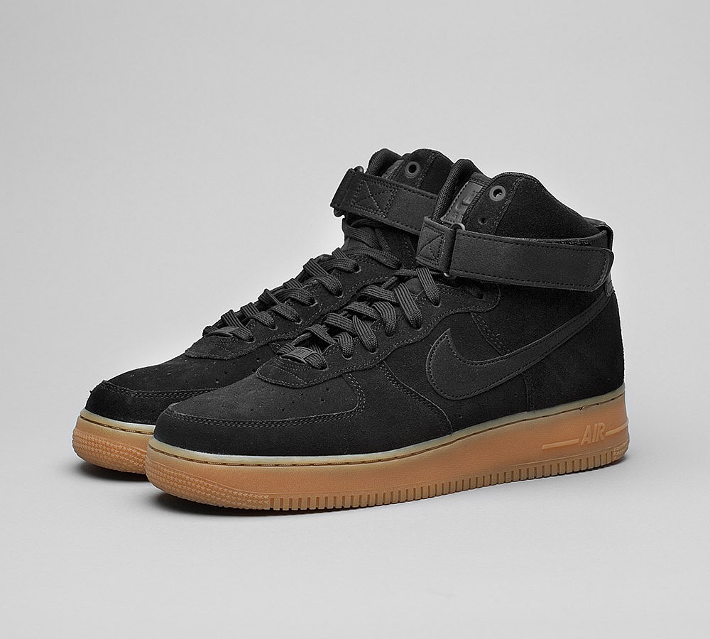 Nike Air Force 1 High '07 LV8 Suede Trainer - Black / Gum