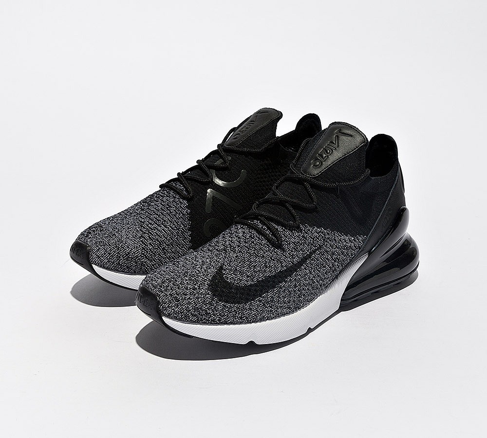 Nike Air Max 270 Flyknit Trainer - Black / White