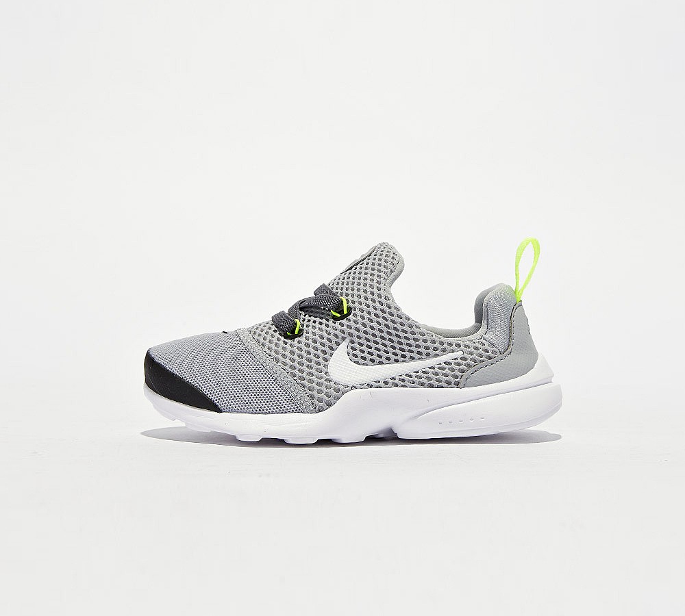 Nike Nursery Presto Fly Trainer | Wolf Grey / White