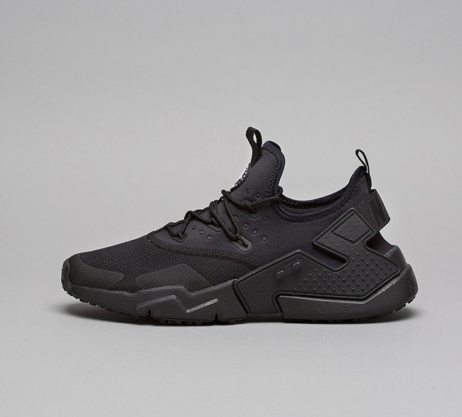 Nike Air Huarache Drift Trainer | Black / Black
