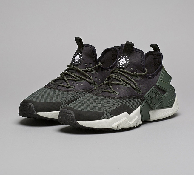 Nike Air Huarache Drift Trainer | Sequoia / Bone