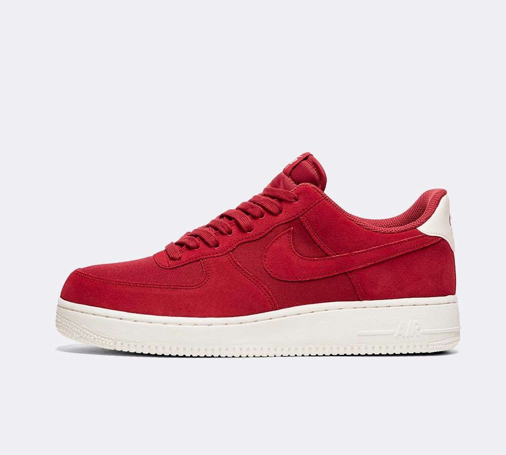 Nike Air Force 1 Trainer - Red / Red / Sail