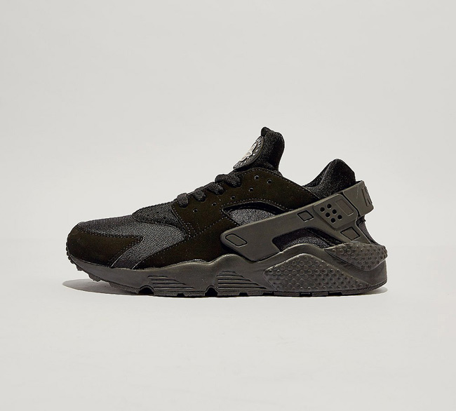 Nike Air Huarache 'Triple Black' Trainer | Black / White
