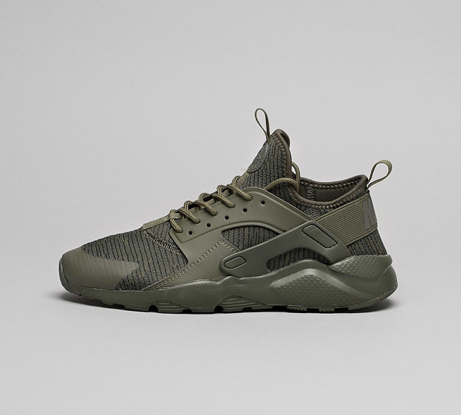 Nike Junior Air Huarache Run Ultra SE Trainer | Cargo Khaki / Sequoia