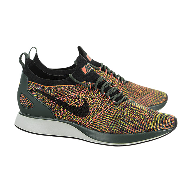 Nike Women Air Zoom Mariah Racer Flyknit - Vintage Green / Black