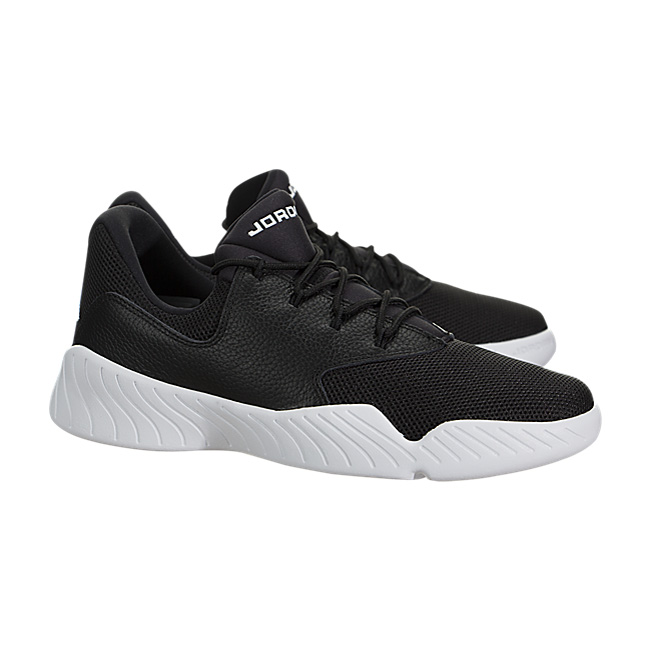 Jordan J23 Low - Black / White