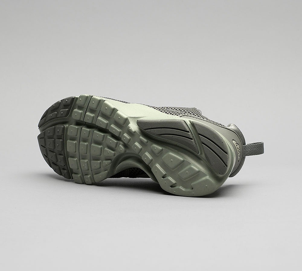 Nike Junior Presto Fly Trainer | River Rock / Dark Stucco