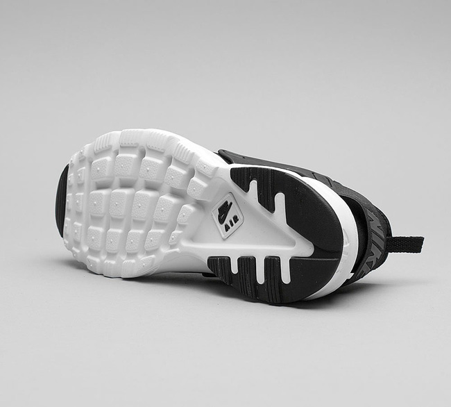 Nike Junior Air Huarache Run Ultra Trainer | Black / Anthracite / White